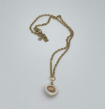 Load image into Gallery viewer, Fresh Water Pearl & Mother of Pearl Jewelry Gift Set