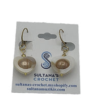 Load image into Gallery viewer, Fresh Water Pearl & Mother of Pearl Jewelry Gift Set