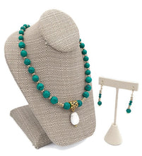 Load image into Gallery viewer, Emerald Green Color Ceramic Bead Stretch Necklace and Earring Set