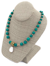 Load image into Gallery viewer, Emerald Green Color Ceramic Bead Stretch Necklace and Earring Set