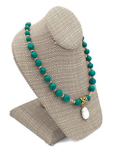 Load image into Gallery viewer, Emerald Green Color Ceramic Bead Stretch Necklace and Earring Set