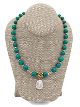 Load image into Gallery viewer, Emerald Green Color Ceramic Bead Stretch Necklace and Earring Set