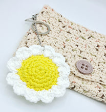 Load image into Gallery viewer, Flower Keychain - Yellow & White