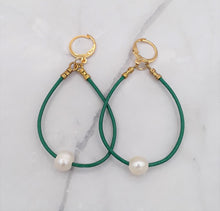 Load image into Gallery viewer, Green Leather and Freshwater Pearl Hoop Earrings