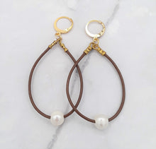 Load image into Gallery viewer, Brown Leather and Freshwater Pearl Hoop Earrings