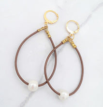 Load image into Gallery viewer, Brown Leather and Freshwater Pearl Hoop Earrings