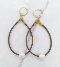 Load image into Gallery viewer, Brown Leather and Freshwater Pearl Hoop Earrings
