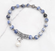 Load image into Gallery viewer, Agate Bead & Freshwater Pearl Stretch Bracelet