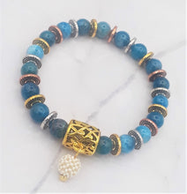 Load image into Gallery viewer, Blue Agate Bead Stretch Bracelet