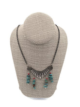 Load image into Gallery viewer, Southwest Style Turquoise Necklace