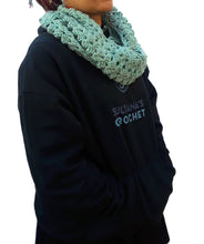 Load image into Gallery viewer, Sage Green Bulky Shell Cowl