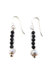 Load image into Gallery viewer, Black Spinel and Pearl Gemstone Bead Earrings