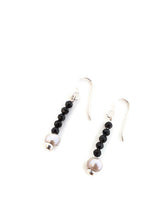 Load image into Gallery viewer, Black Spinel and Pearl Gemstone Bead Earrings
