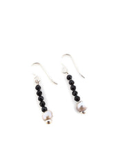 Load image into Gallery viewer, Black Spinel and Pearl Gemstone Bead Earrings