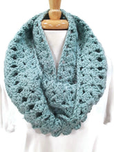 Load image into Gallery viewer, Sage Green Bulky Shell Cowl