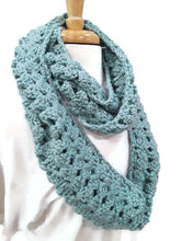 Load image into Gallery viewer, Sage Green Bulky Shell Cowl