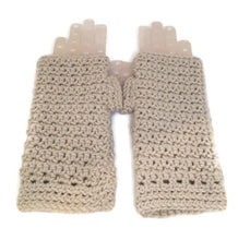 Load image into Gallery viewer, Textured Fingerless Gloves - Ivory
